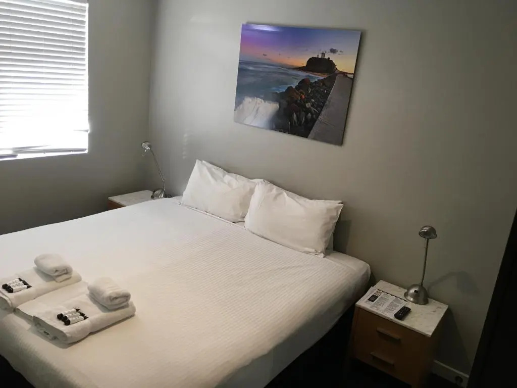 The Premier Hotel - 5