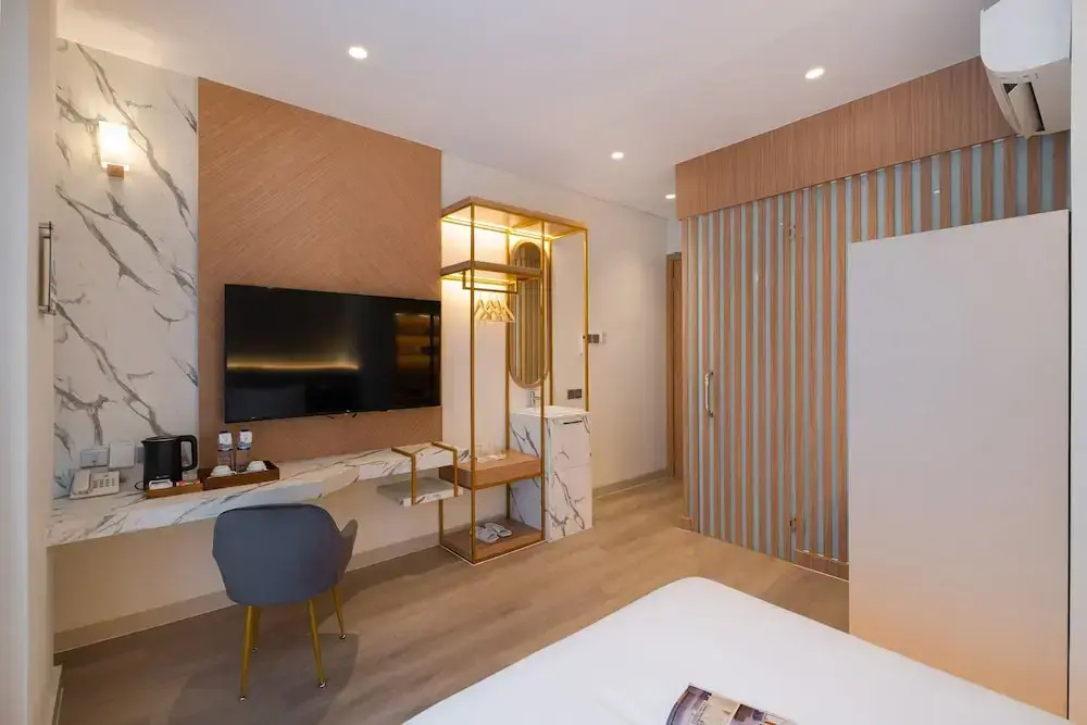 The Risman Hotel - 5