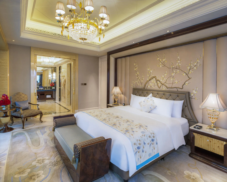 Wanda Reign Wuhan - 2