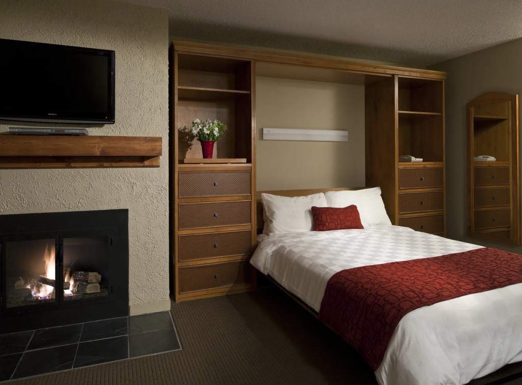 Whistler Village Inn And Suites - 4
