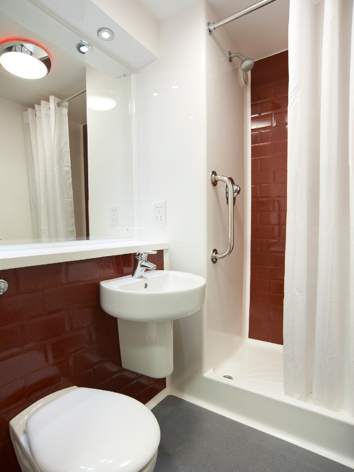 Travelodge Edinburgh Central Queen Street Hotel - 2