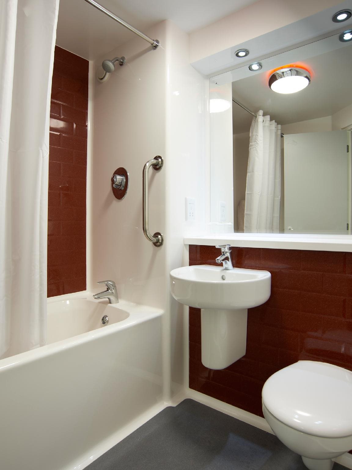 Travelodge Edinburgh Central Queen Street Hotel - 4