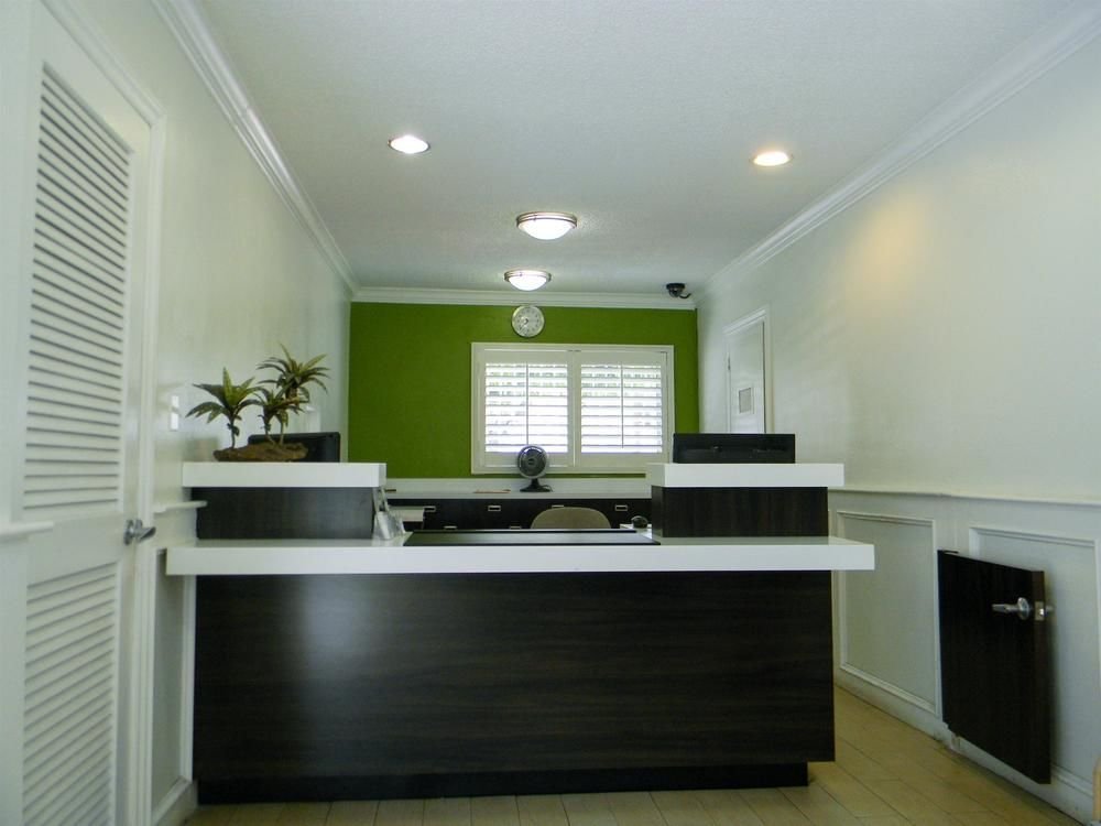 Studio 6 Van Nuys - 4